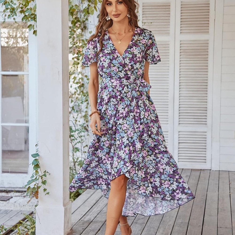Chic High-Low Floral Dress in Purple and White